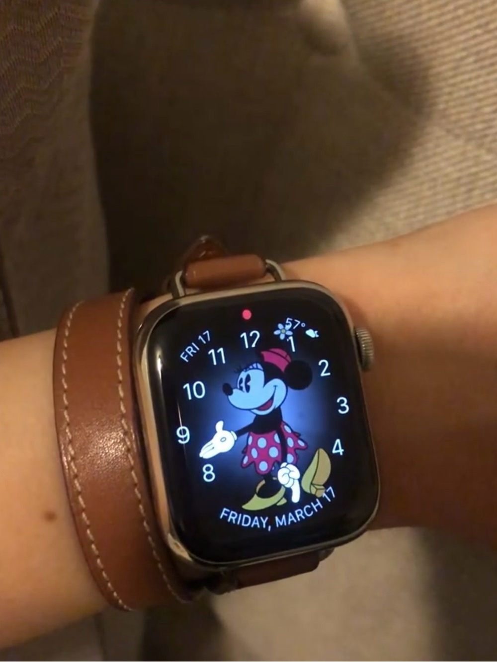Hermes Apple Watch Series 7
With orange and wrap around band
Gently worn - Picture 8 of 10